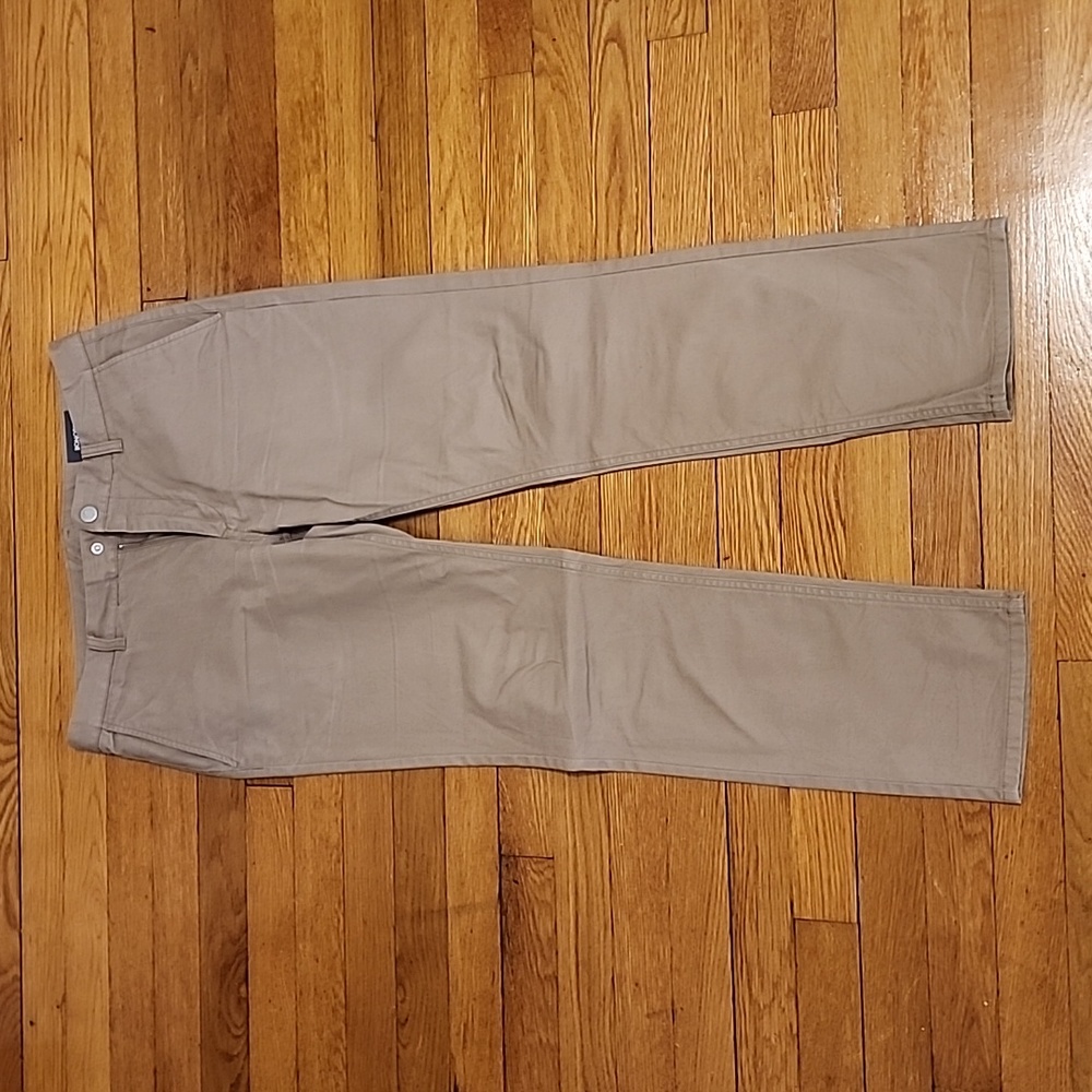 Tan Bonobos chinos in size 33x30, tailored fit